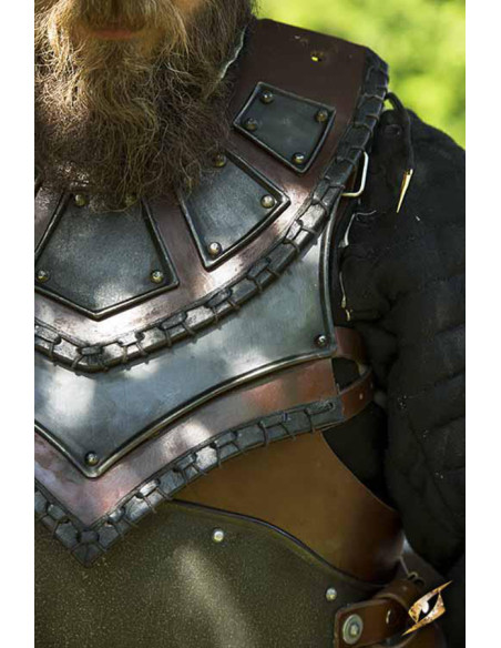 Ensemble d'épaulettes et de gorgerin...