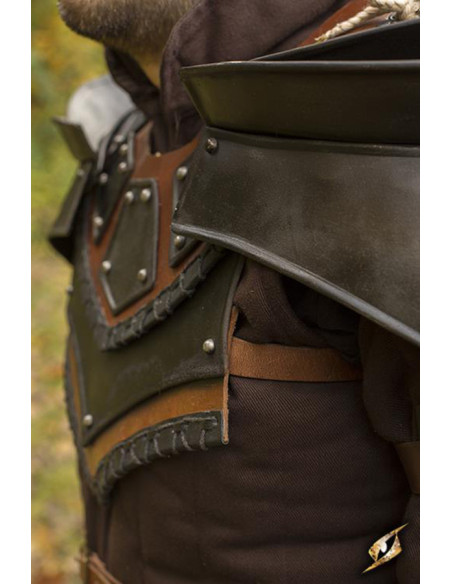 Ensemble d'épaulettes et de gorgerin...