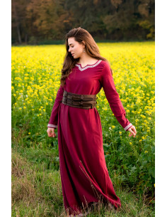 Robe longue viking modèle Brigida, couleur rouge