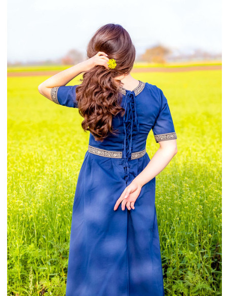Robe médiévale femme Enin, couleur bleu