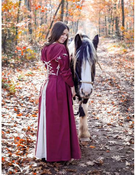 Robe médiévale rouge-blanc modèle Larina