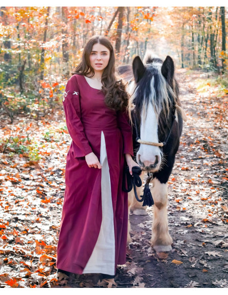 Robe médiévale rouge-blanc modèle Larina