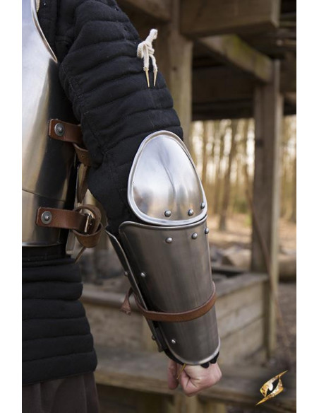 Brassards et coudes d'armure...