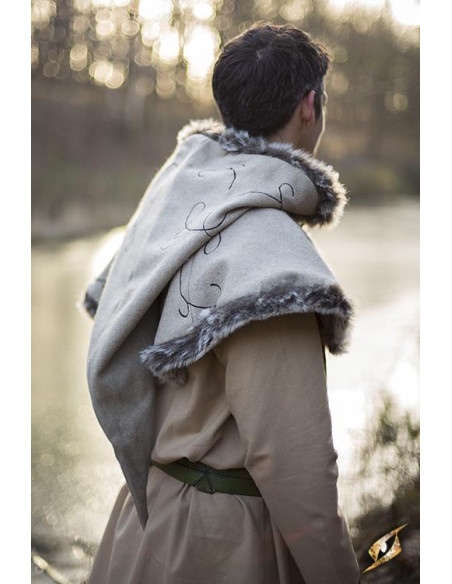 lacets de capot médiéval