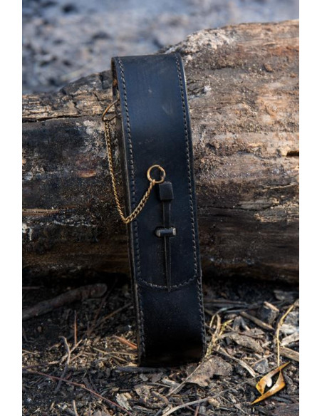 Couverts médiévaux à couvercle noir :...