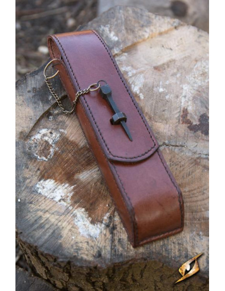 Couverts médiévaux à couvercle marron...