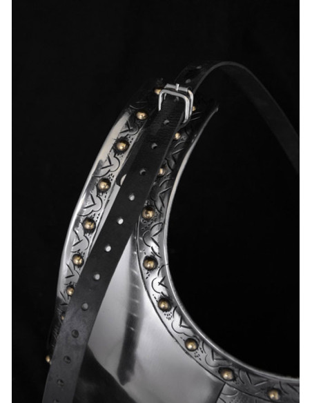 Cuirasse ou harnais médiéval en acier...