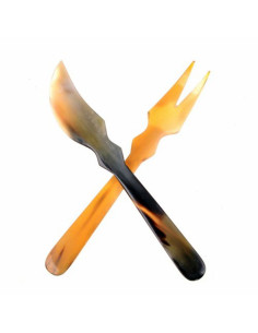 Ensemble de 2 couverts médiévaux en corne de buffle