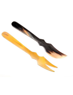 Ensemble de 2 couverts médiévaux en corne de buffle 2