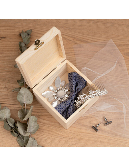 Coffret médiéval en bois Bouclier de...