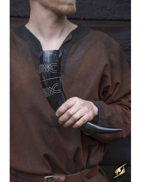 Corne de chef de clan viking,...
