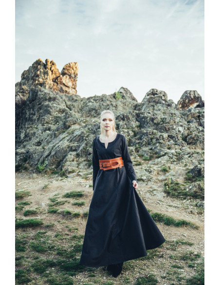 Robe femme viking modèle Lina, noire