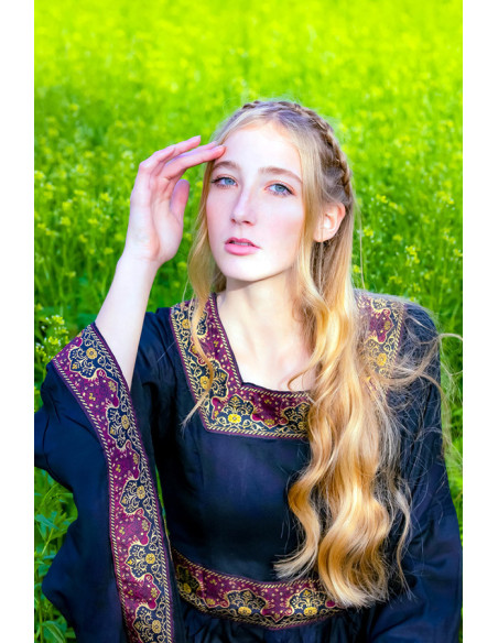 Robe de noblesse médiévale, noire
