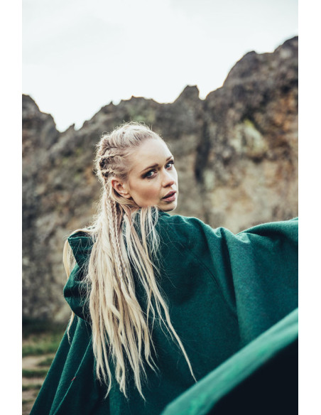 Cape médiévale en laine avec broderie...