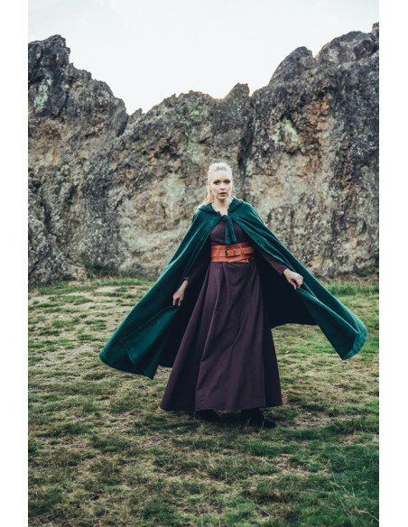 Cape médiévale en laine avec broderie...