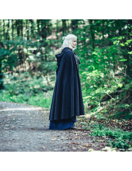 Cape médiévale avec broderie modèle...