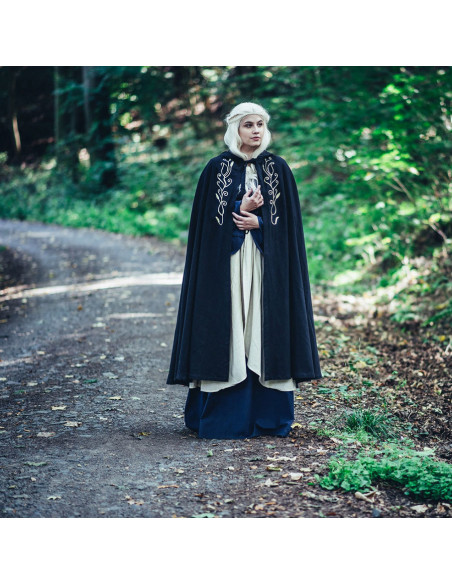 Cape médiévale avec broderie modèle...