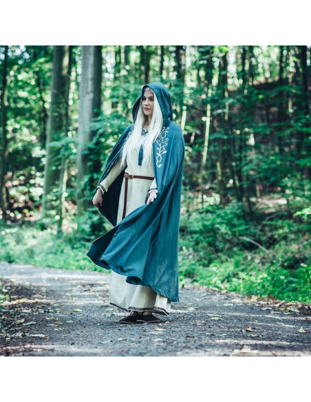 Cape médiévale avec broderie modèle...