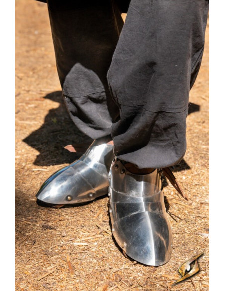 Escarpins ou sabatons médiévaux...