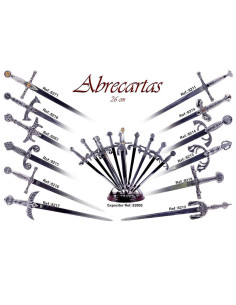 Collection de 12 ouvre-lettres médiévaux avec support