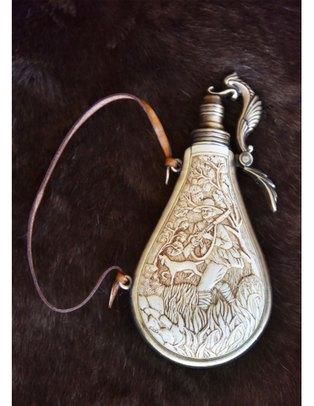 Boîte à poudre en ivoire pour armes à...