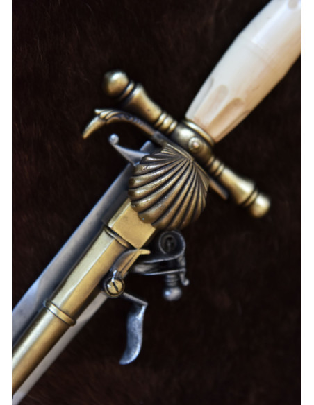 Pistolet français, type poignard,...