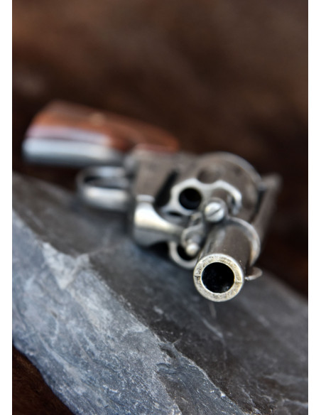 Revolver de poche Peacemaker Colt,...