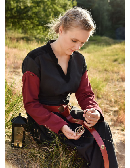 Robe médiévale courtisane Meira avec...