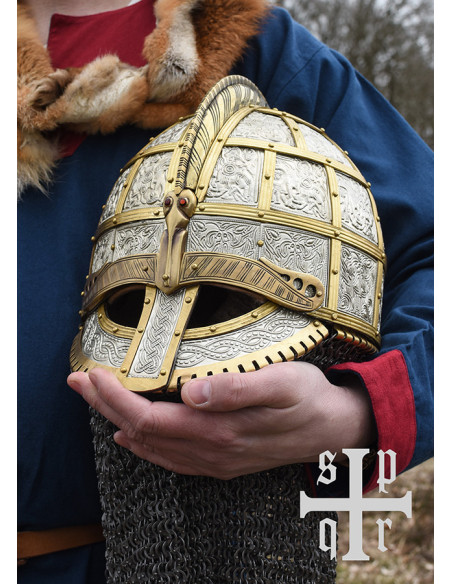 Casque viking décoré Valsgärde, Suède...