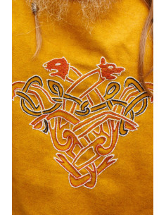 Viking Gugel en jaune moutarde Lana Bjomolf 2