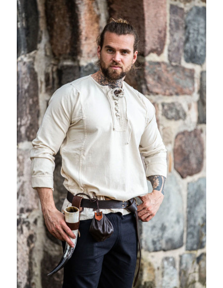 Chemise paysanne à nouer