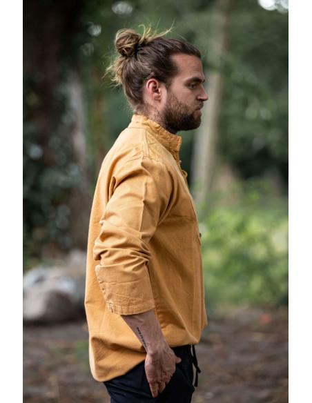 lacets de chemise médiévale