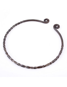 Celtic Torque pour le cou avec des finitions en spirale