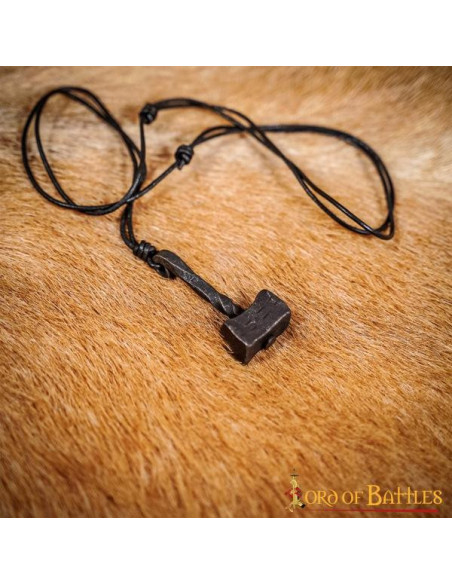 Pendentif Mjölnir, marteau de Thor...