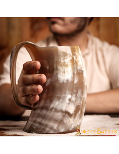 Jarre viking en corne de boeuf 2