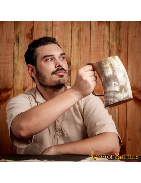 Jarre viking en corne de boeuf
