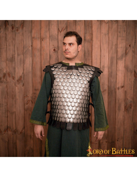 Armure viking en cuir et écailles LARP