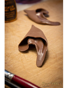 Oreilles pointues d'elfe noir 2