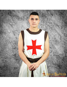 Tabard de chevalier templier blanc avec croix rouge 2