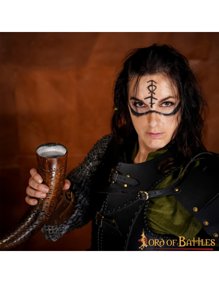 Corne à boire viking sur corne de...