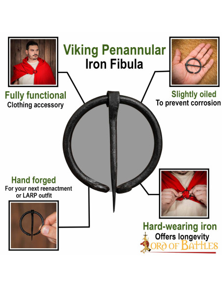 Fibule de cape médiévale en fer forgé
