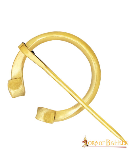 Fibule médiévale en laiton