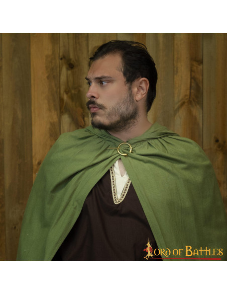 Fibule médiévale en laiton