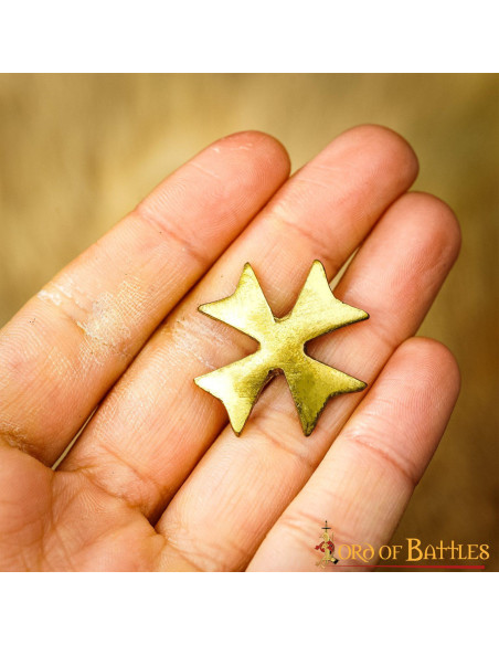 Jeu de 5 Croix Templières en laiton...