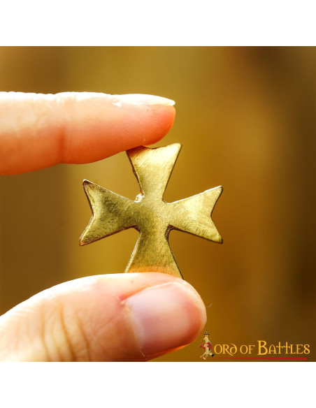 Jeu de 5 Croix Templières en laiton...