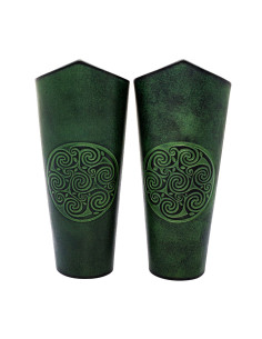 Bracelets spirales celtiques en cuir gaufré vert