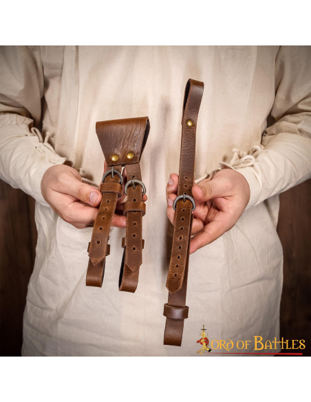 Baudrier pour épée composé de 3...