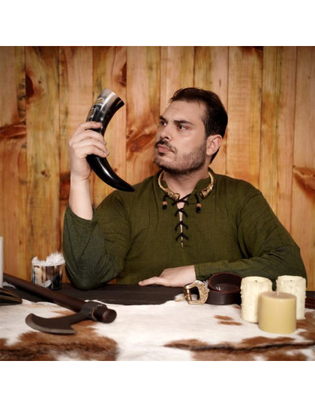 Corne à boire Fleur tachetée, 400-500...