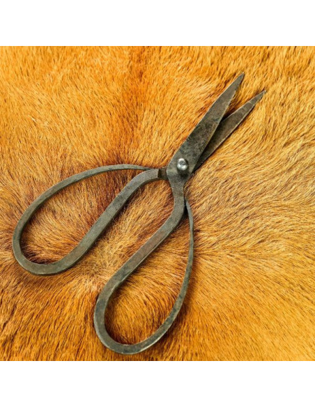 Ciseaux forgés à la main en fer antique