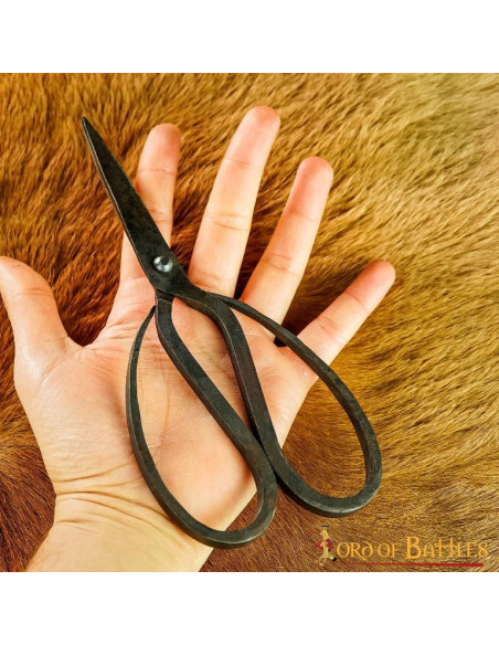 Ciseaux forgés à la main en fer antique